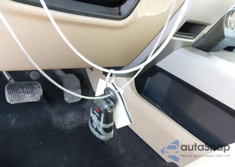 2016 Ford F-150 Lariat z USA, uszkodzony, nr VIN 1FTEW1CG8GKF17810